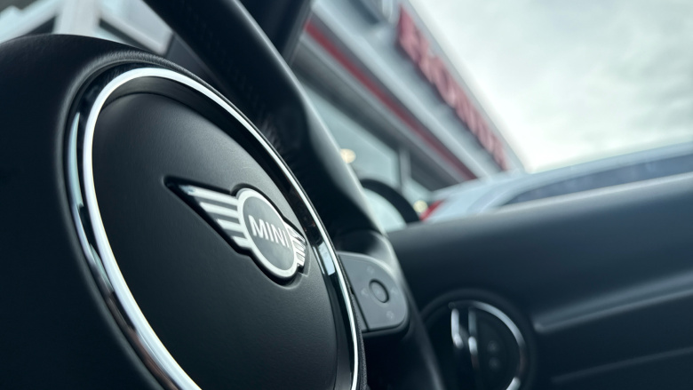 MINI Cooper 2.0 S Exclusive [Level 2] 3dr Auto Petrol Hatchback